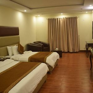 Executive Triple Room